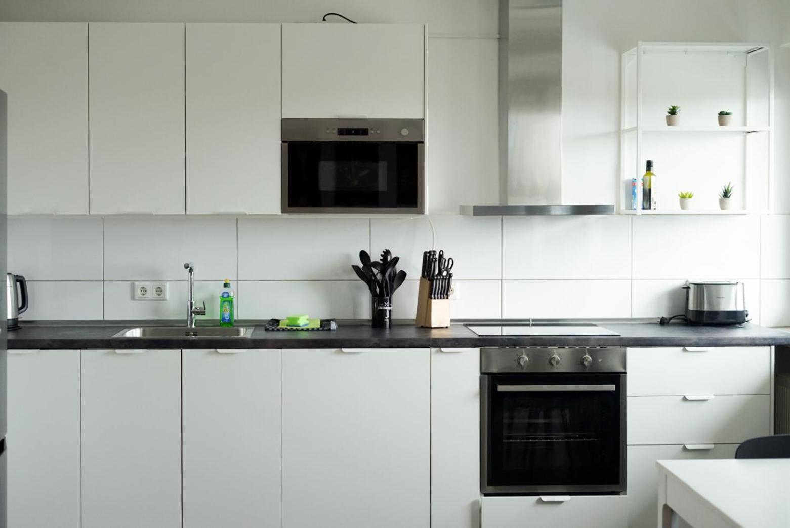 Moeblierte 3-Zimmer-Wohnung Nahe Duesseldorf In Duisburg-Sued Esterno foto