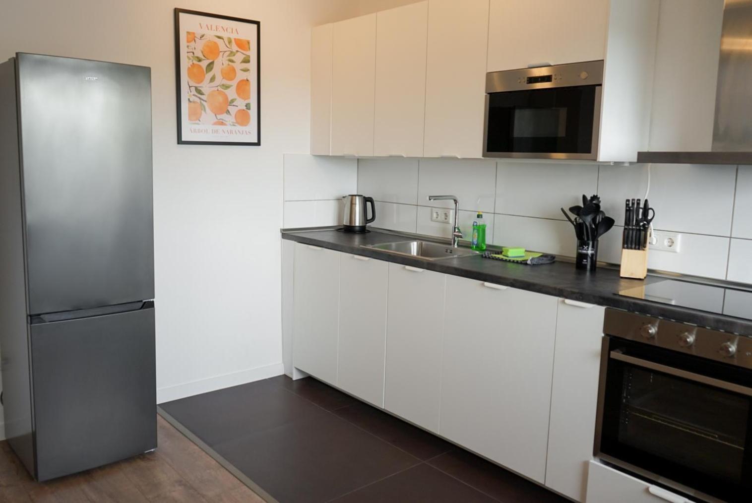 Moeblierte 3-Zimmer-Wohnung Nahe Duesseldorf In Duisburg-Sued Esterno foto