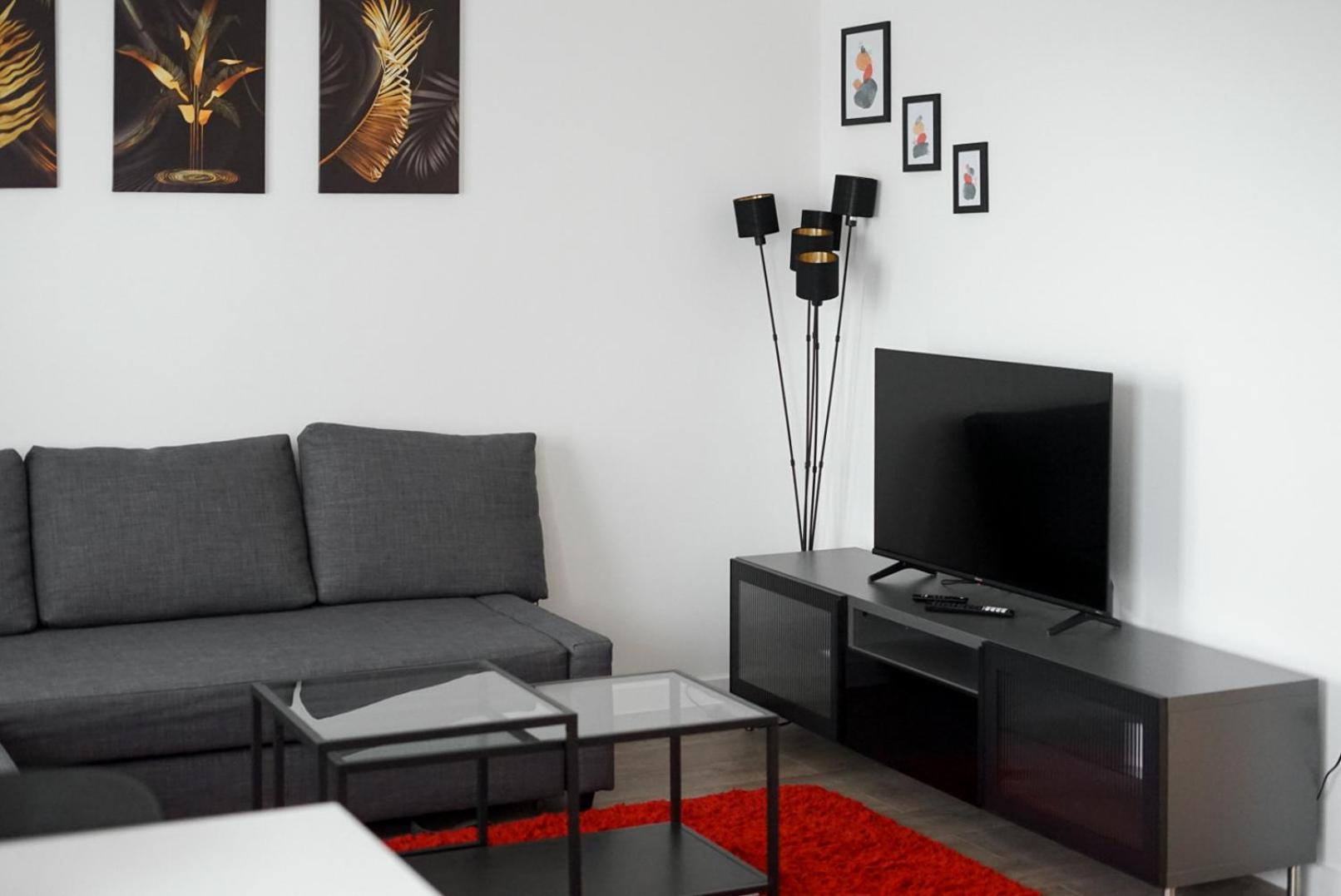 Moeblierte 3-Zimmer-Wohnung Nahe Duesseldorf In Duisburg-Sued Esterno foto