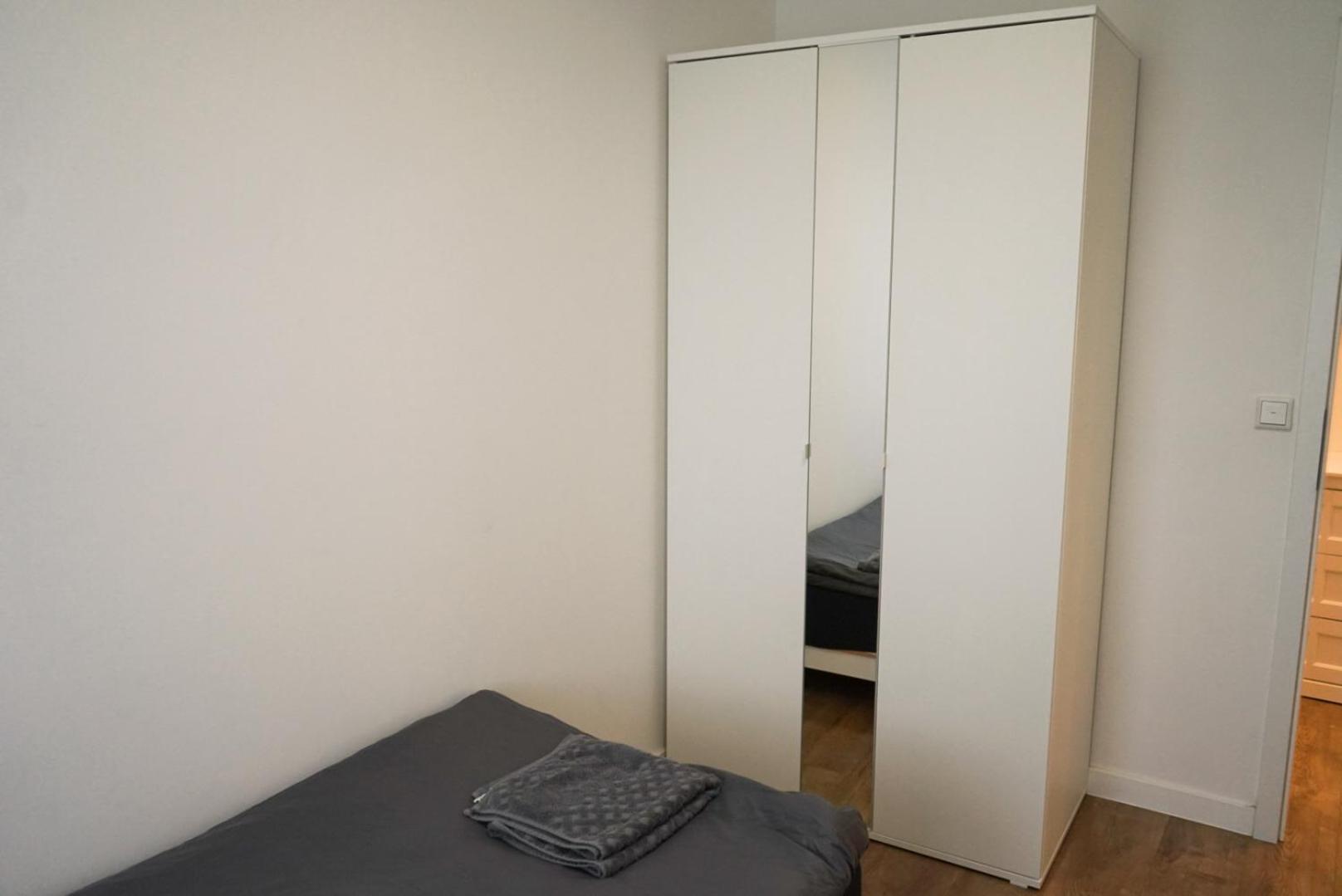 Moeblierte 3-Zimmer-Wohnung Nahe Duesseldorf In Duisburg-Sued Esterno foto