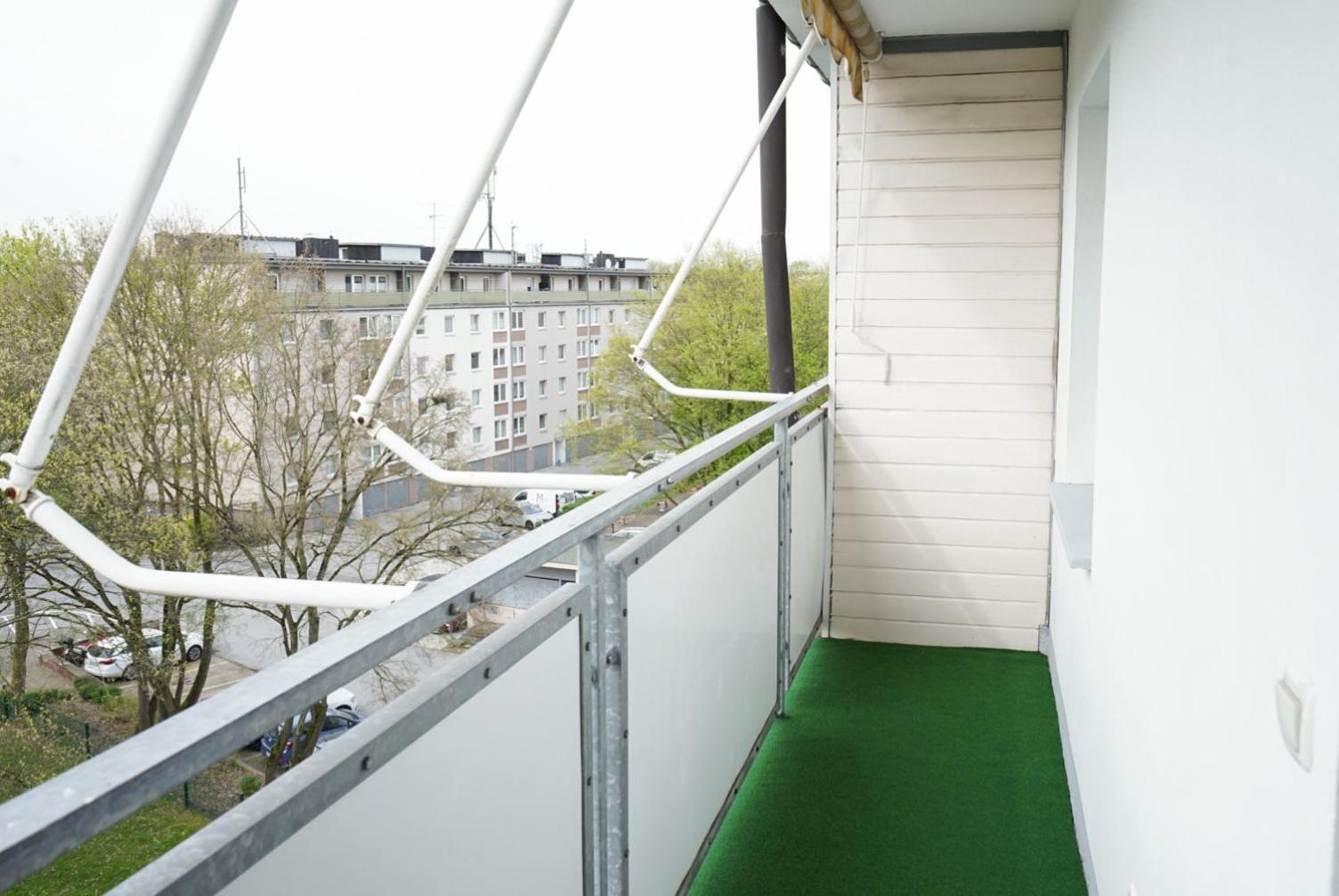 Moeblierte 3-Zimmer-Wohnung Nahe Duesseldorf In Duisburg-Sued Esterno foto