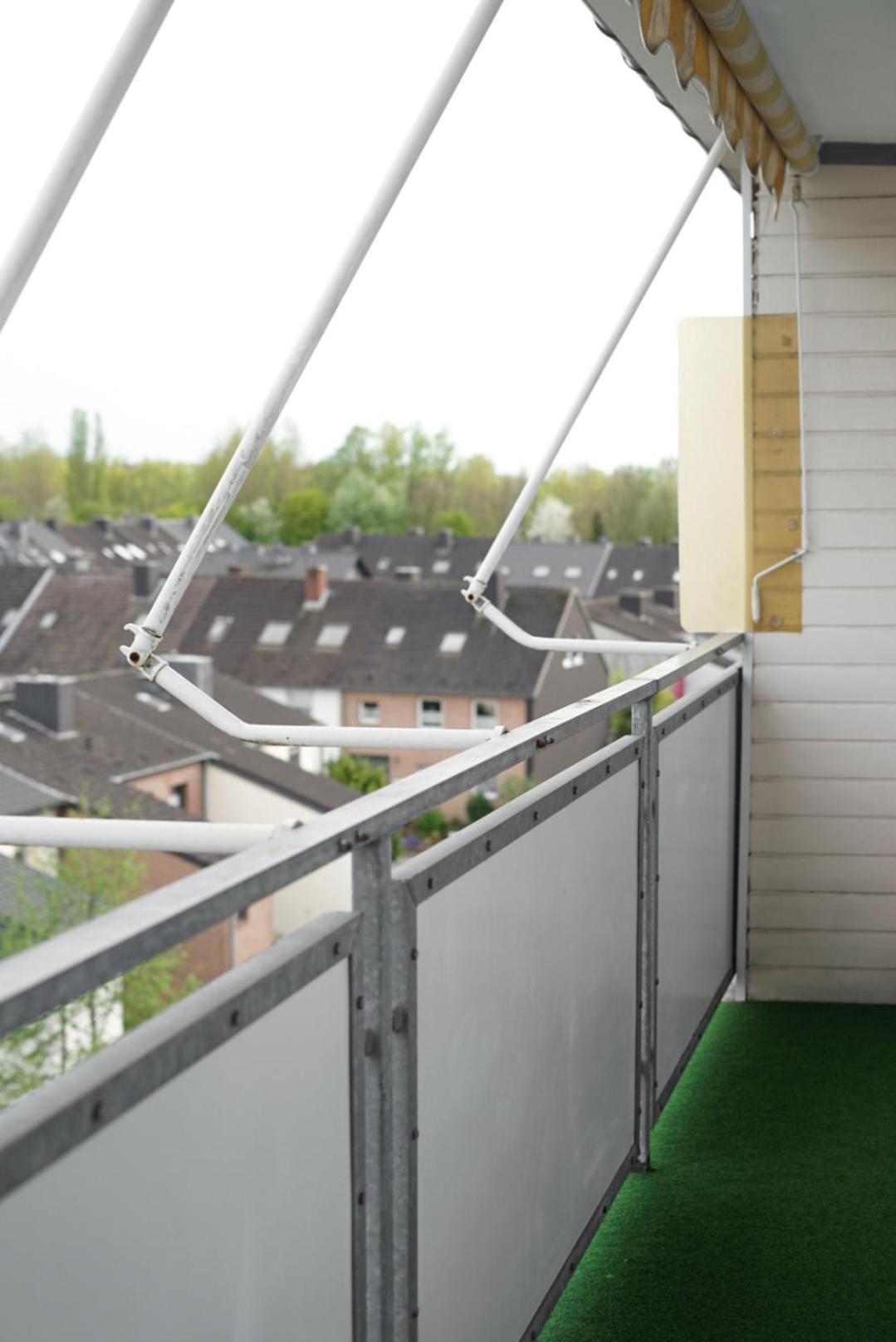 Moeblierte 3-Zimmer-Wohnung Nahe Duesseldorf In Duisburg-Sued Esterno foto
