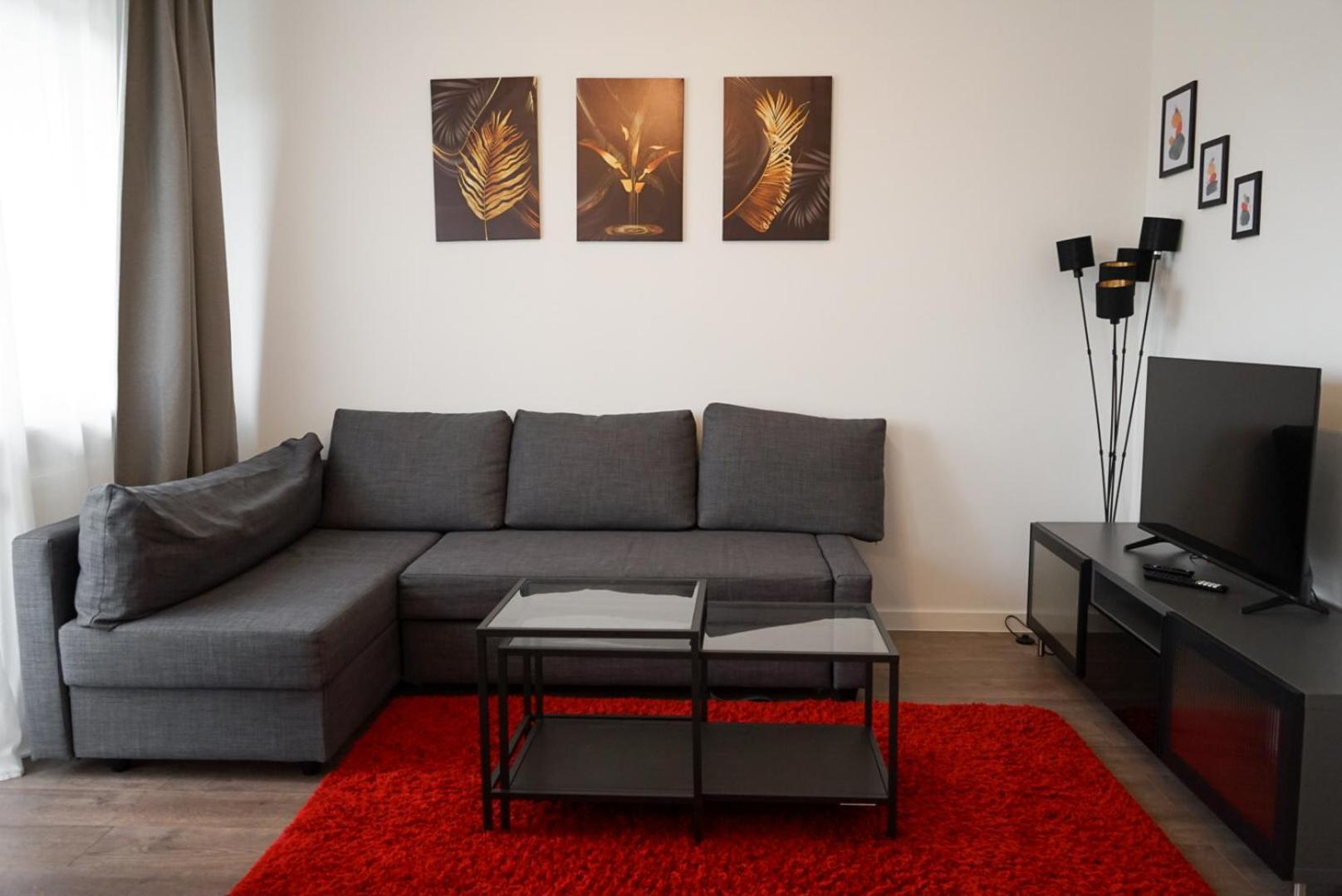 Moeblierte 3-Zimmer-Wohnung Nahe Duesseldorf In Duisburg-Sued Esterno foto